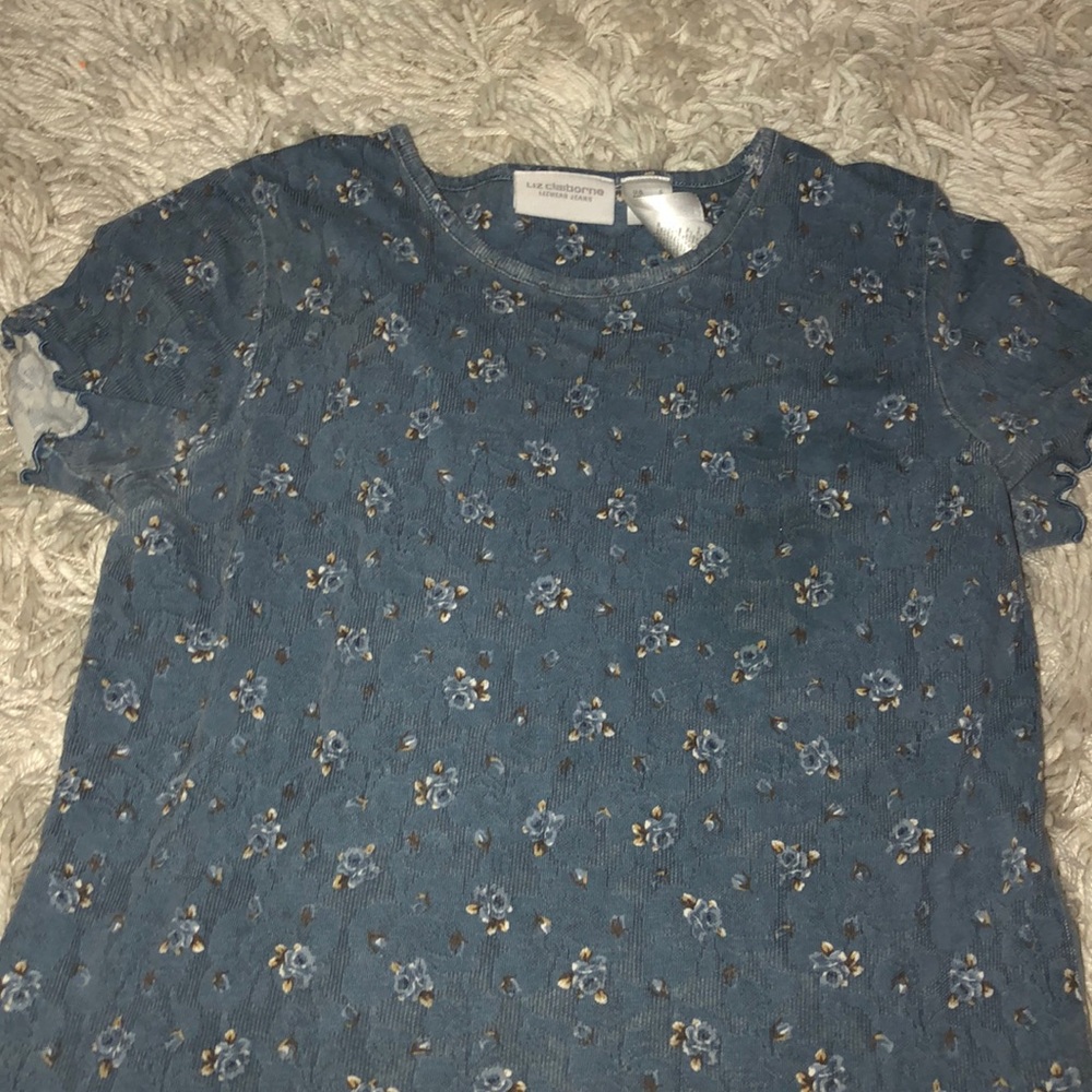 size small floral shirt